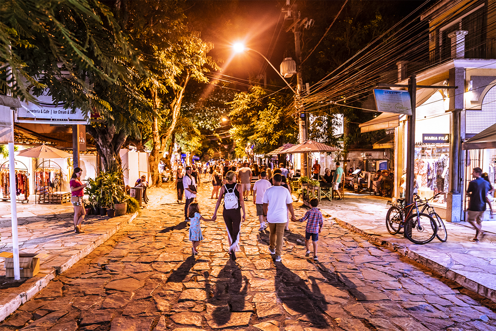 Vida Noturna em Búzios O Que Fazer na Cidade? Vida Noturna em Búzios O Que Fazer na Cidade?